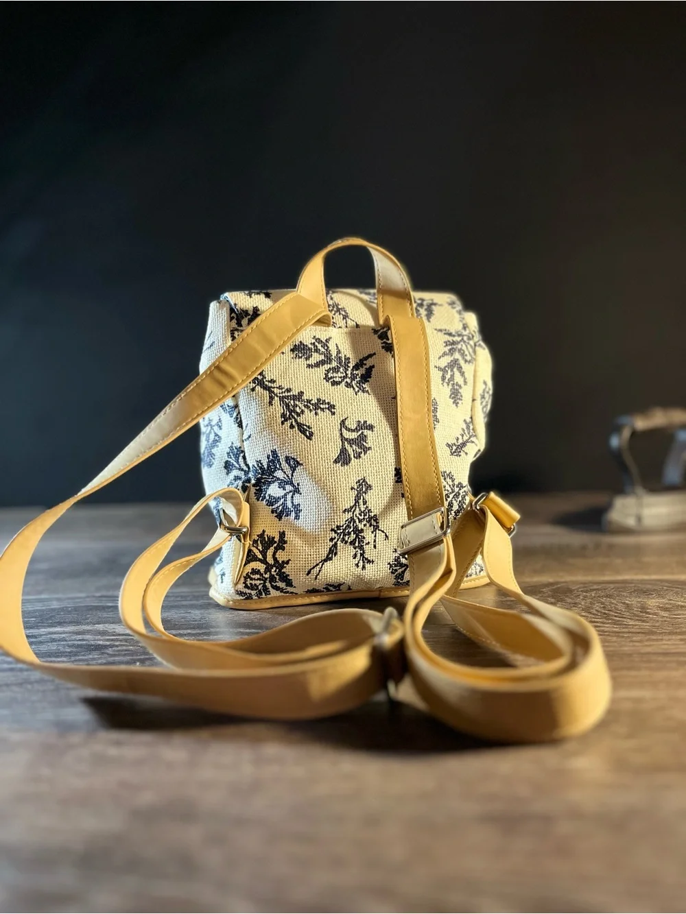 Vera Bradley Straw Mini Backpack Purse Cream Blue Coral Retired